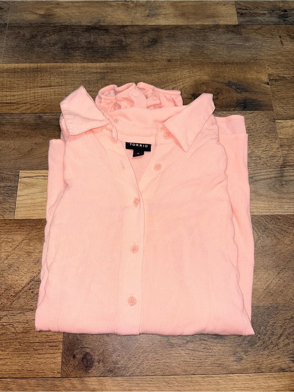 Torrid Size 2 Pink Button-Down Blouse Eyelet Shoulder Long Sleeve Plus Size
